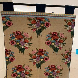 NEW Wall Hanger Bouquet of Flowers
